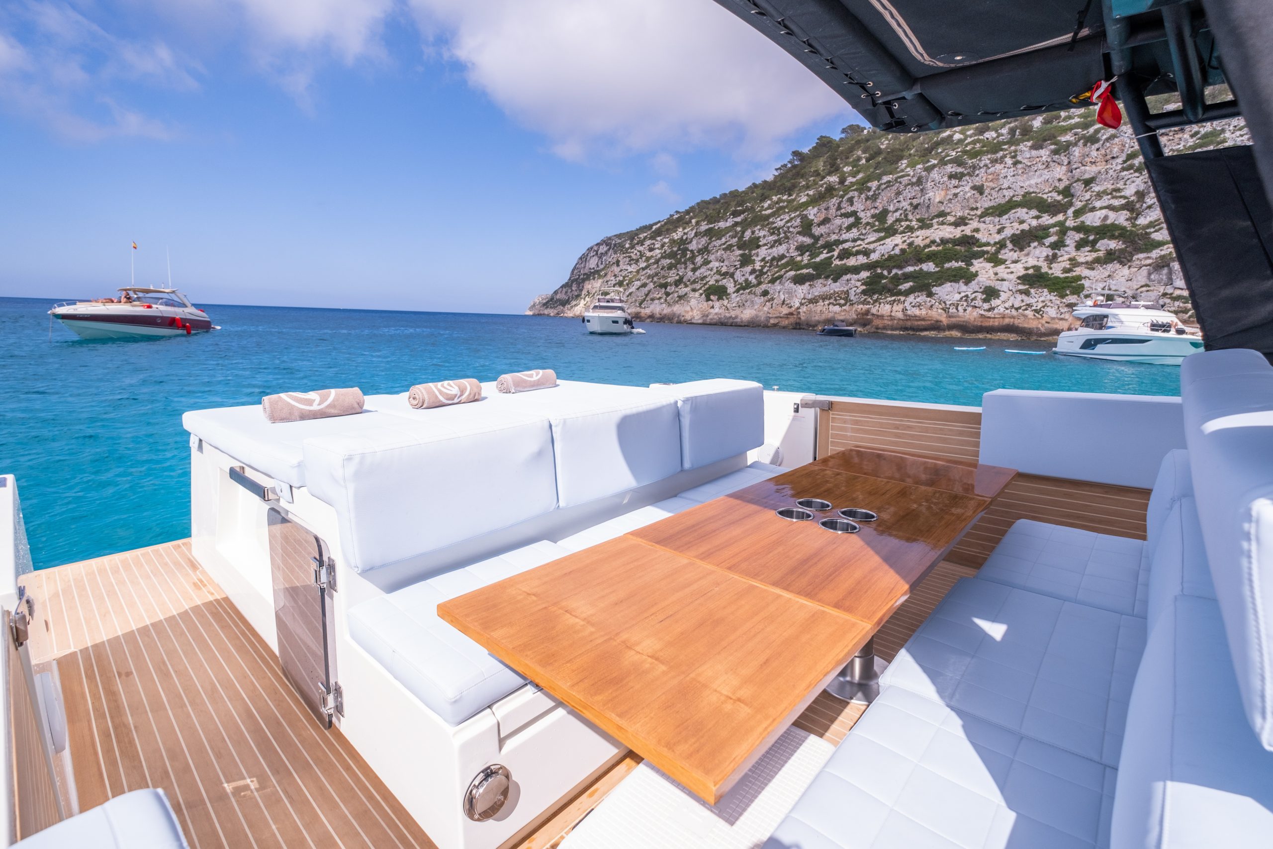 De Antonio D34 Cruiser - Imagen 8