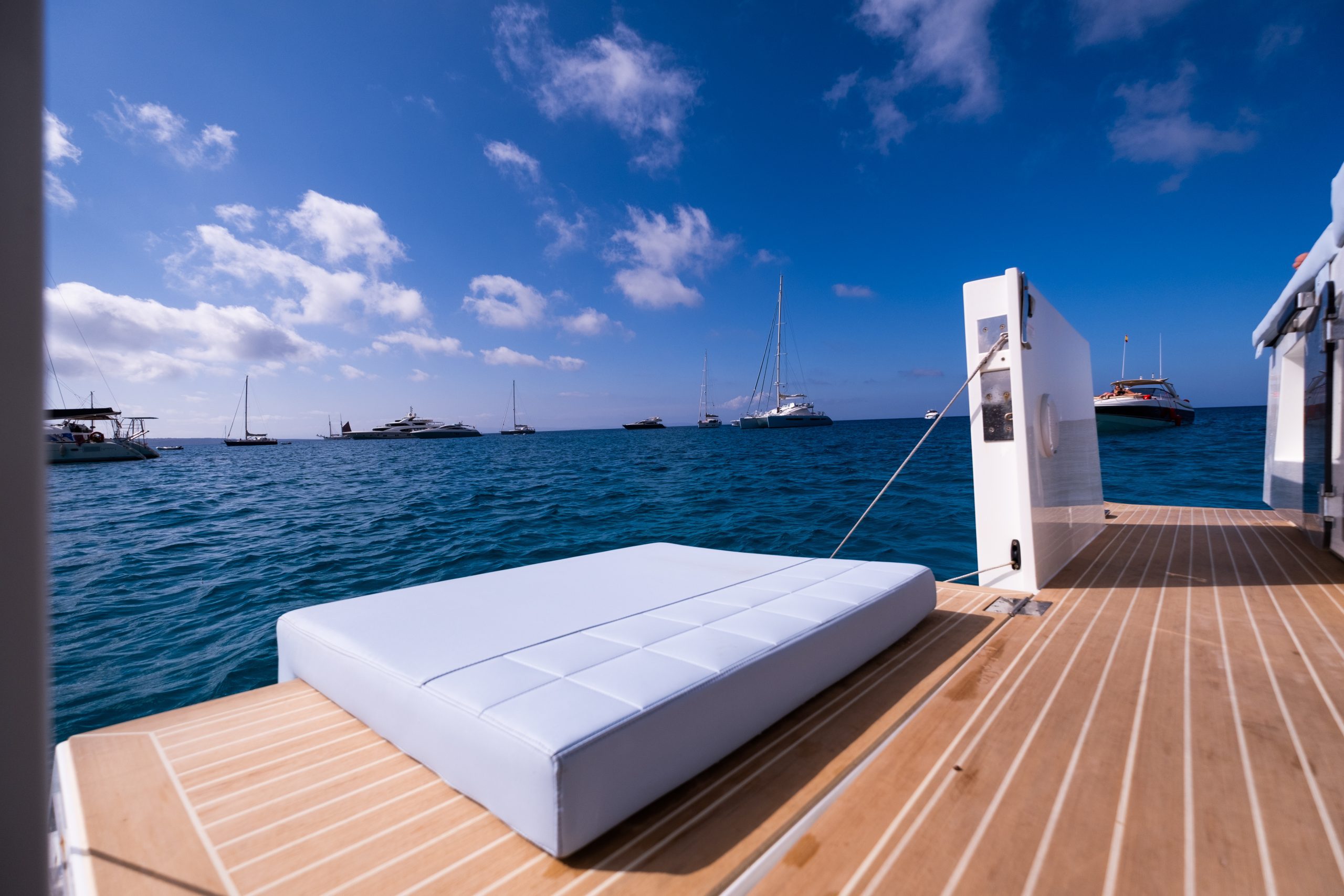 De Antonio D34 Cruiser - Imagen 12